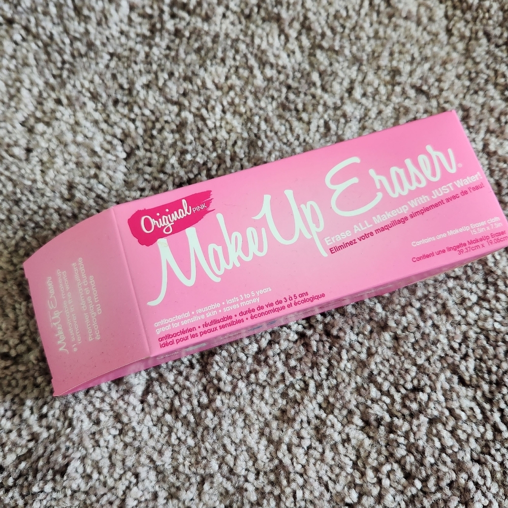🔷️ Original Pink Make Up Eraser NWT